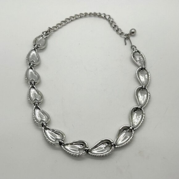 Silver-Tone Vintage Necklace Leaf Design & Hook Closure Adjustable Chain Elegant - Picture 9 of 16